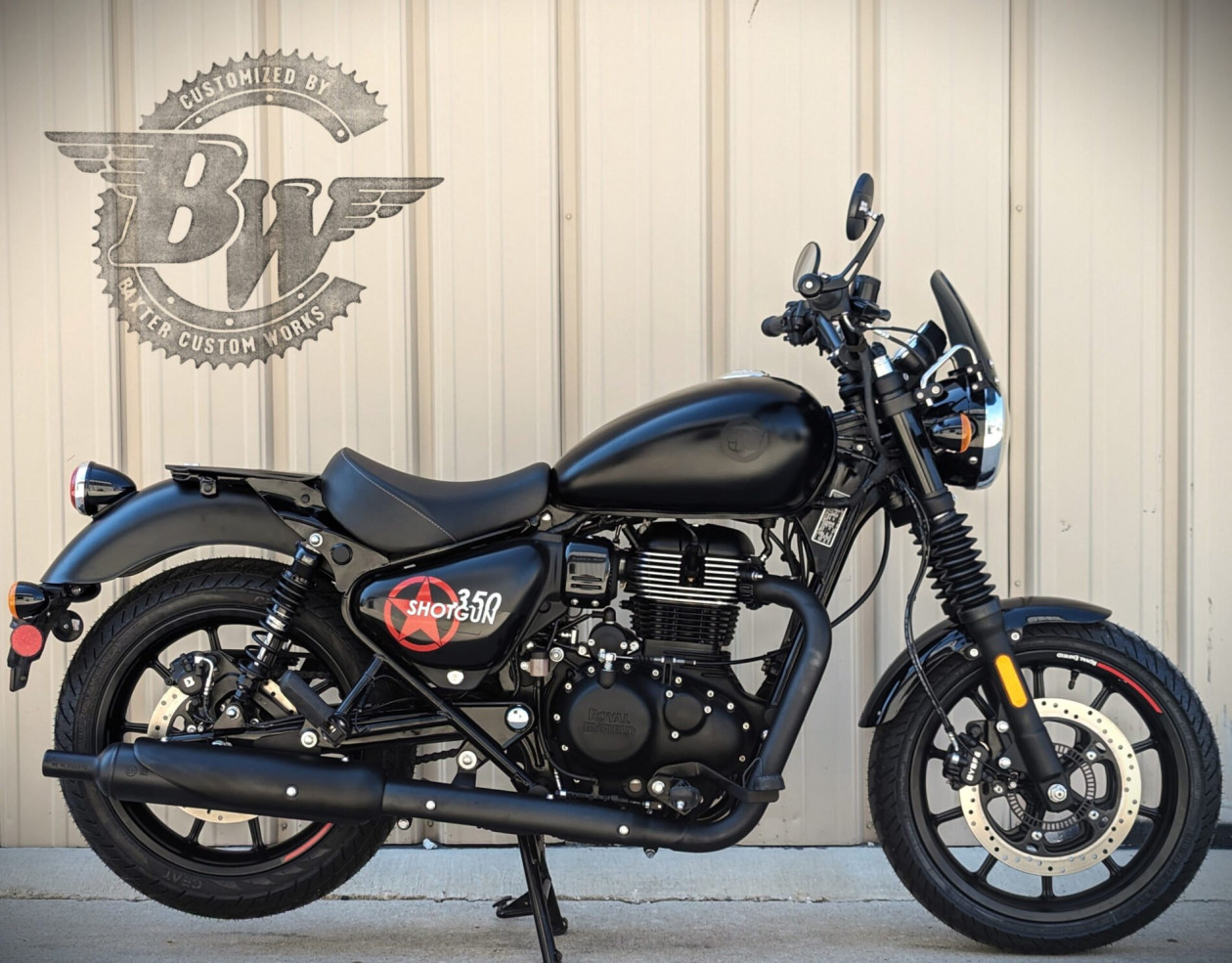 Royal Enfield Shotgun 350 - Ο Αμερικανικός δάκτυλος