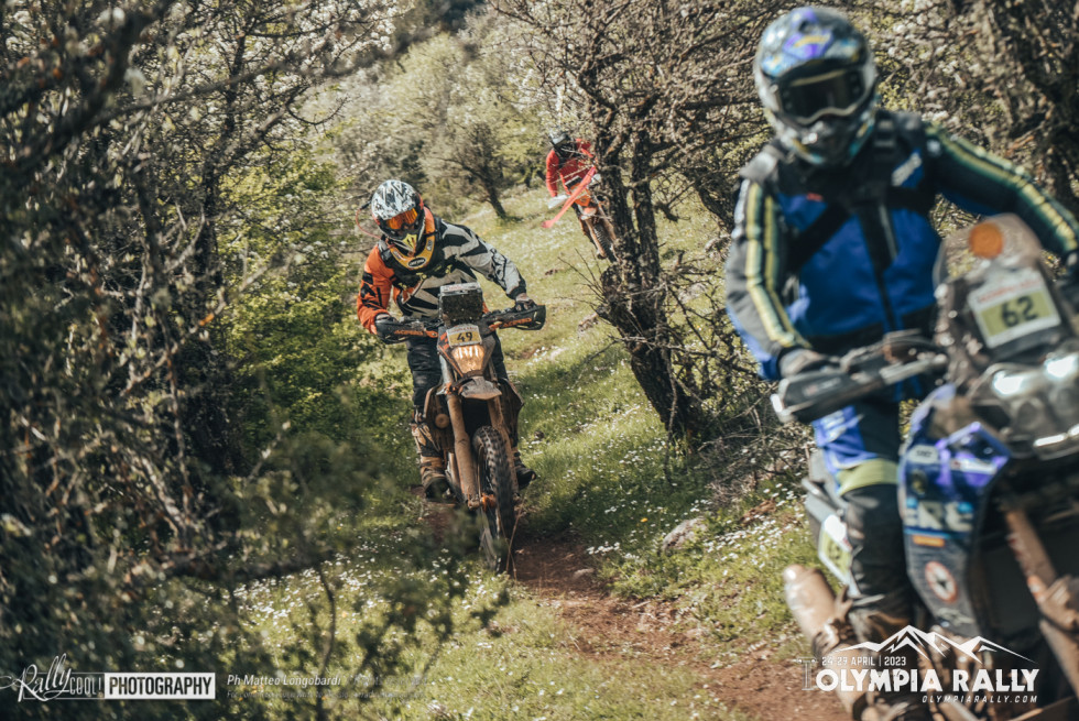 Olympia Rally - 2η ημέρα: Αγώνας γεμάτος δράση
