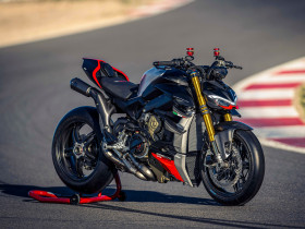 Ducati Streetfighter V4 SP2 2023 – Αν αξίζει να το κάνεις, αξίζει και να το... παρακάνεις