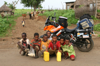 Ταξίδι – Αιθιοπία: Στην καρδιά της Αφρικής, με ΚΤΜ 990 SMT