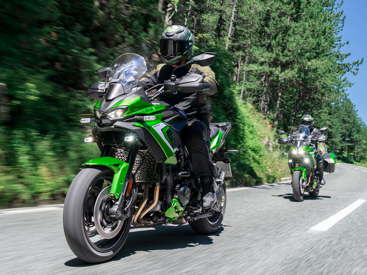 Kawasaki Versys 900 2027 - Με ραντάρ και 122 ίππους