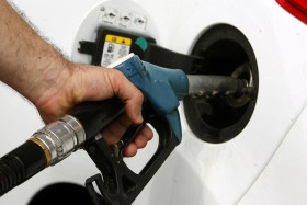 Τιμές βενζίνης – Εφιάλτης το γέμισμα, με πάνω από 2 ευρώ το λίτρο