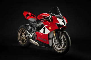 Μια Ducati Panigale V4 25° Anniversario 916, δημοπρατείται για καλό σκοπό