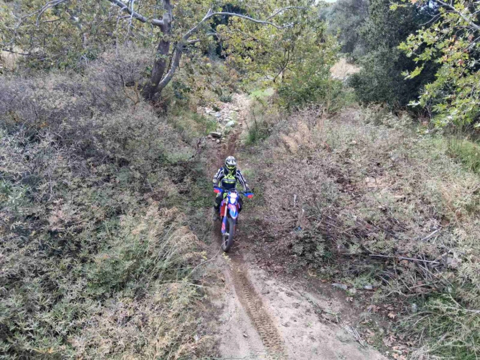 Πανελλήνιο Enduro στη Νάξο - Δύο νίκες και τίτλος για τον Παναγιώτη Κουζή (+Βίντεο)