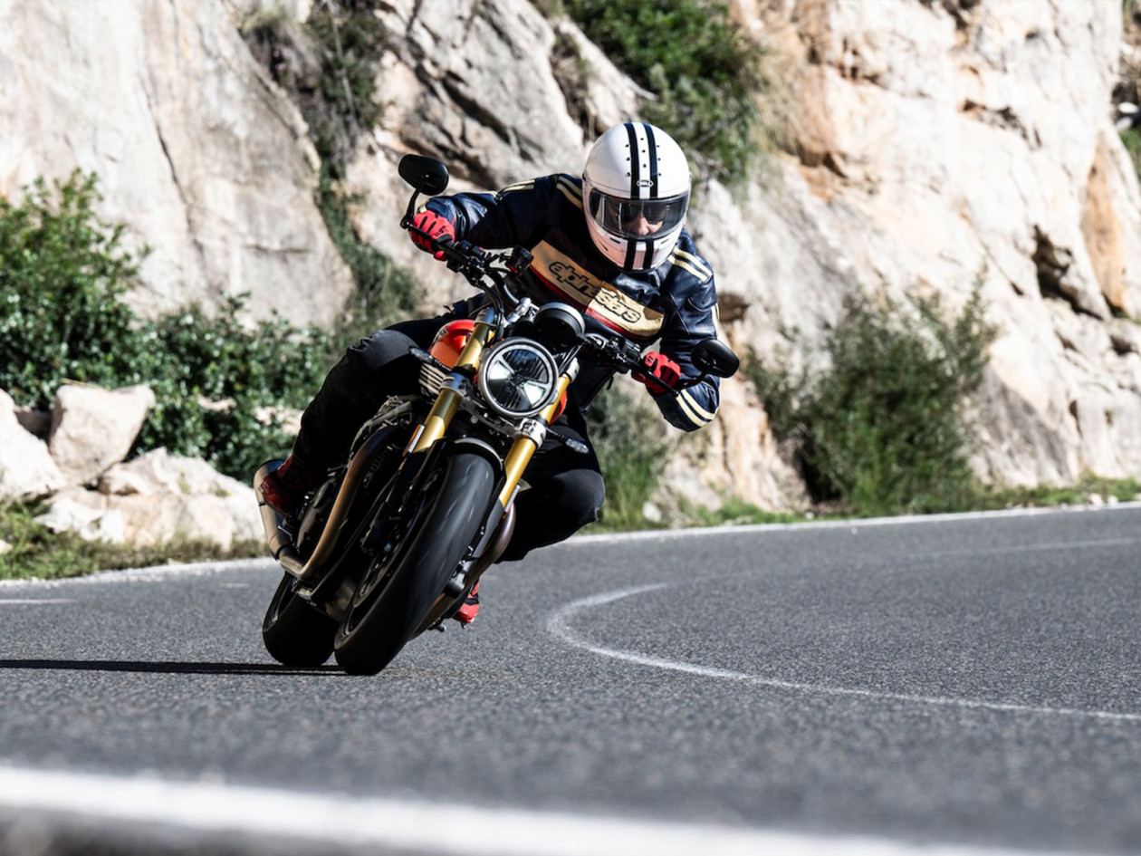 Test Triumph Speed Twin 1200 / 1200 RS 2025 - Αποστολή στην Ισπανία