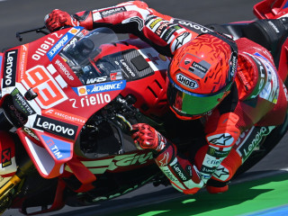 Marco Melandri για Marc Marquez - «Δεν θα εκπλαγώ αν σταματούσε μετά τον 10ο τίτλο του»