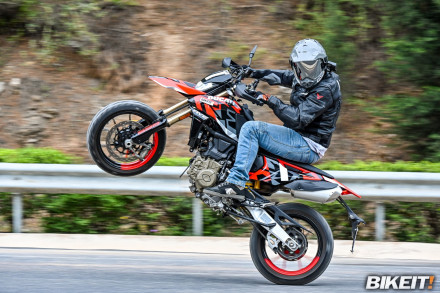 Test – Ducati Hypermotard 698 RVE - Μονοκύλινδρη…. Panigale!