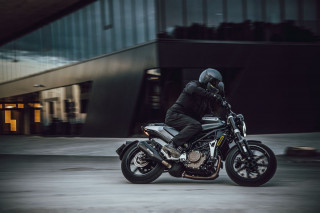 Husqvarna 250 Svartpilen 2021 – Προπαράγγειλέ τη σε τιμή προσφοράς