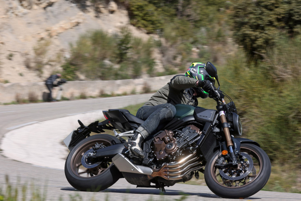 Test - Honda CB650R και CBR650R E-Clutch 2024 - Αποστολή στη Γαλλία