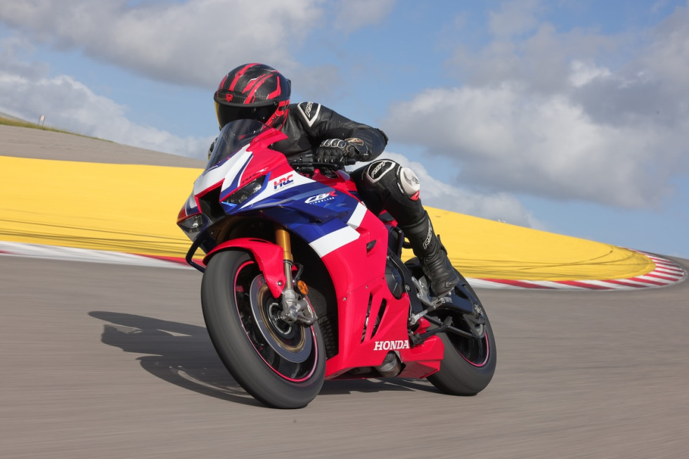 Test - Honda CBR1000RR-R Fireblade SP 2024 - Αποστολή στο Portimao