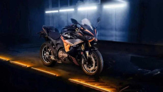 GS 550. Μία sport μοτοσυκλέτα από την QJ Motor's που θα τραβήξει την προσοχή