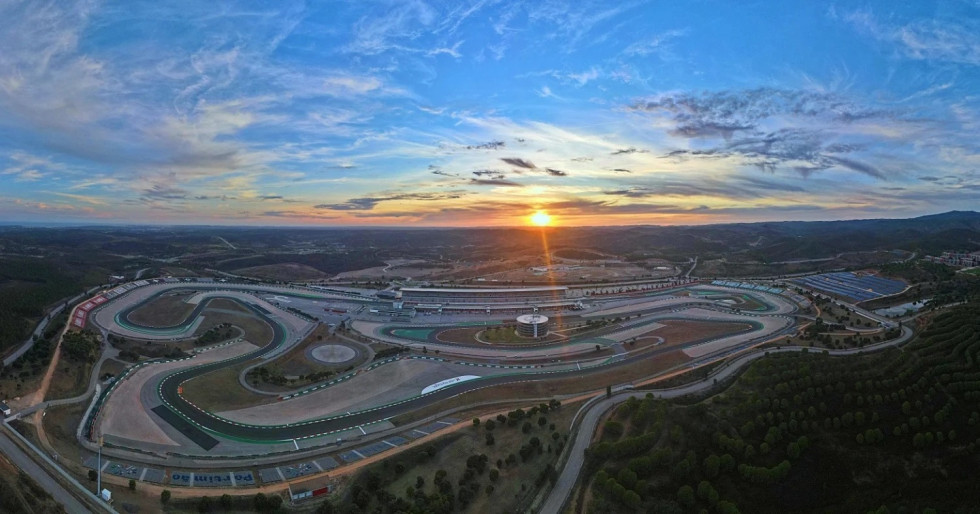 WSBK, Portimao – Μετατρέπεται σε «Summer Fest», αγώνες στο ηλιοβασίλεμα και άλλα!