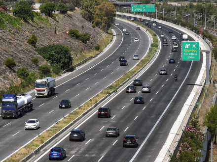 Σαρωτές πινακίδων φέρνουν πενταψήφια πρόστιμα στα "σε ακινησία" οχήματα που κυκλοφορούν