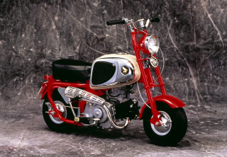 Αφιέρωμα – 60 χρόνια Honda Monkey (1961-2021)
